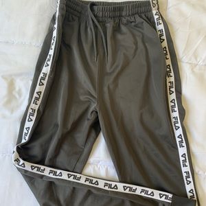 Fila joggers